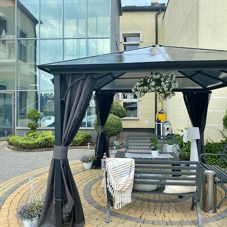 Apartamenty I Pokoje „Pod Jedynka” Konstantynów Łódzki Extérieur photo