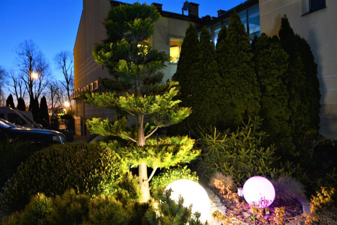 Apartamenty I Pokoje „Pod Jedynka” Konstantynów Łódzki Extérieur photo