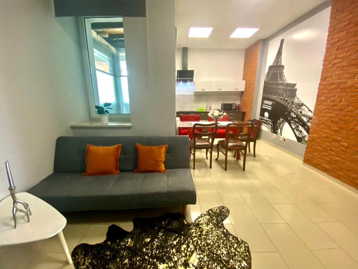 Apartamenty I Pokoje „Pod Jedynka” Konstantynów Łódzki Extérieur photo