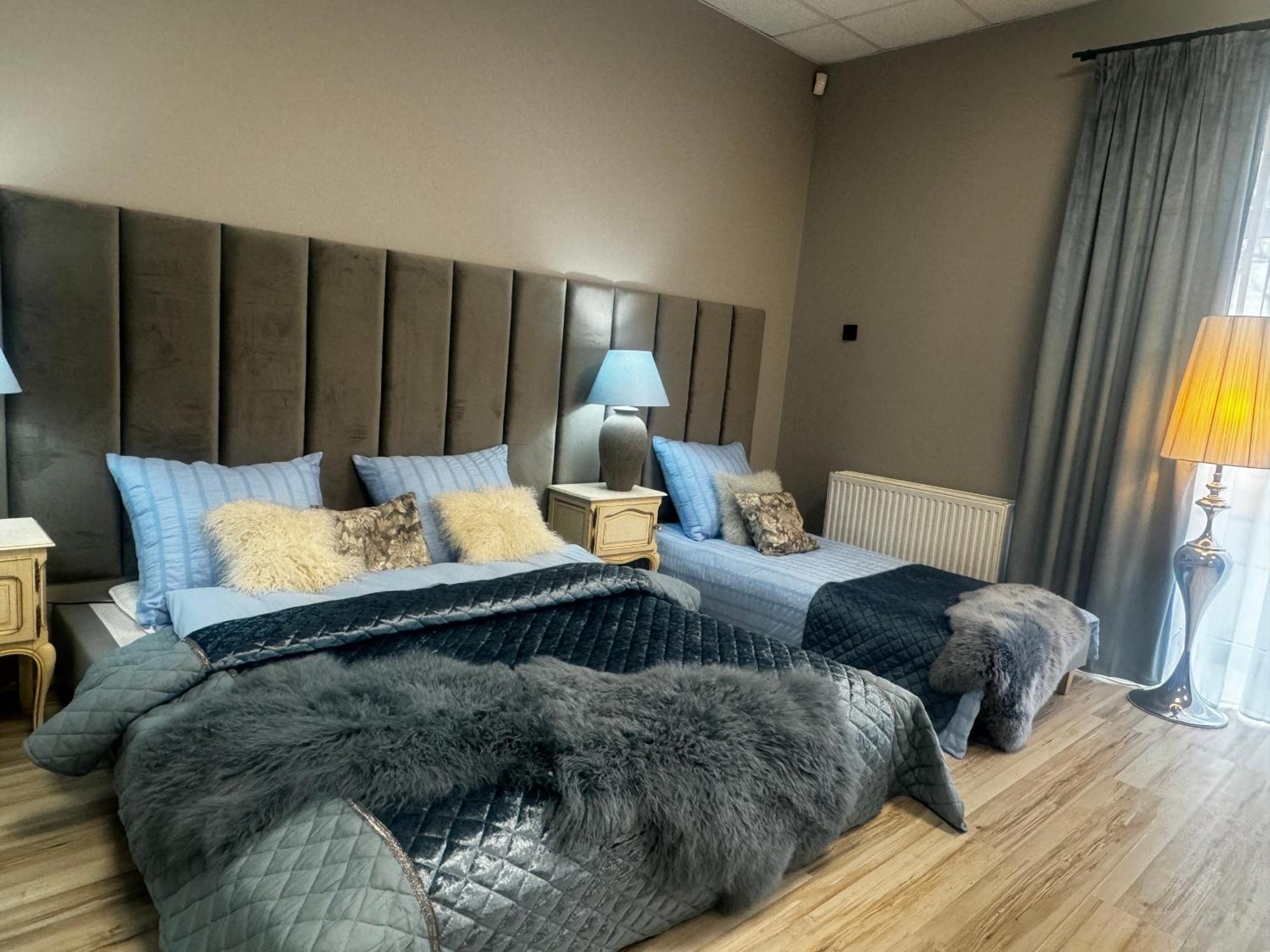 Apartamenty I Pokoje „Pod Jedynka” Konstantynów Łódzki Extérieur photo